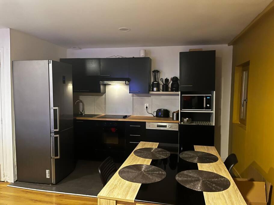 Superbe Appartement Centre Ville Bourges Exterior photo
